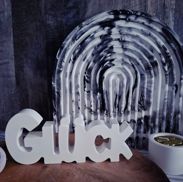 Schriftzug "Glück" - handgefertigt mit Herz