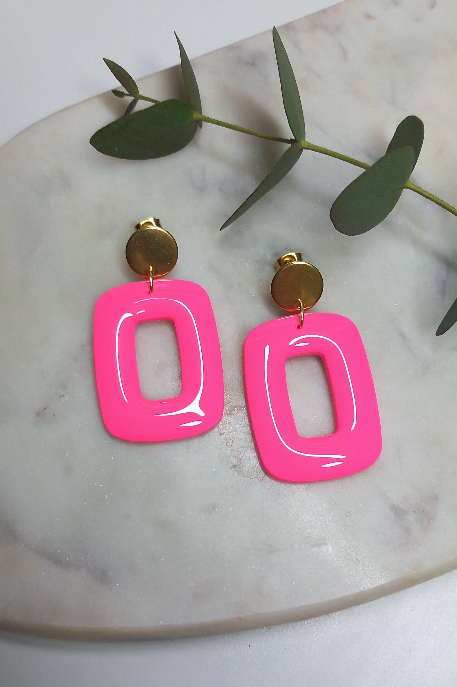 Neon Pink