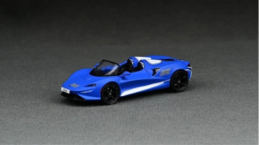 CM MODELS 1/64 MCLAREN ELVA + EXTRA SET OF WHEELS AND TYRES