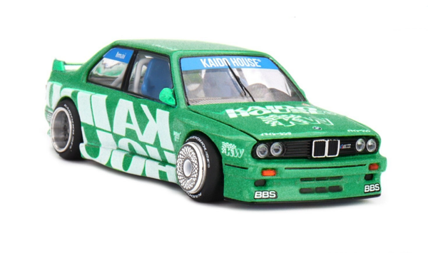 # PRE-ORDER # MINI GT 1/64  KIADO HOUSE BMW M3 E30 KAIDO WORKS  V2