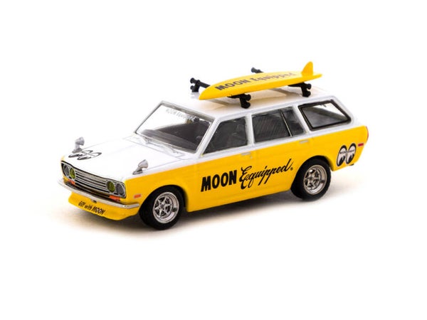 TARMAC WORKS 1/64 GLOBAL64 DATSUN BLUEBIRD 510 WAGON MOON  EQUIPPED WITH SURFBOARD