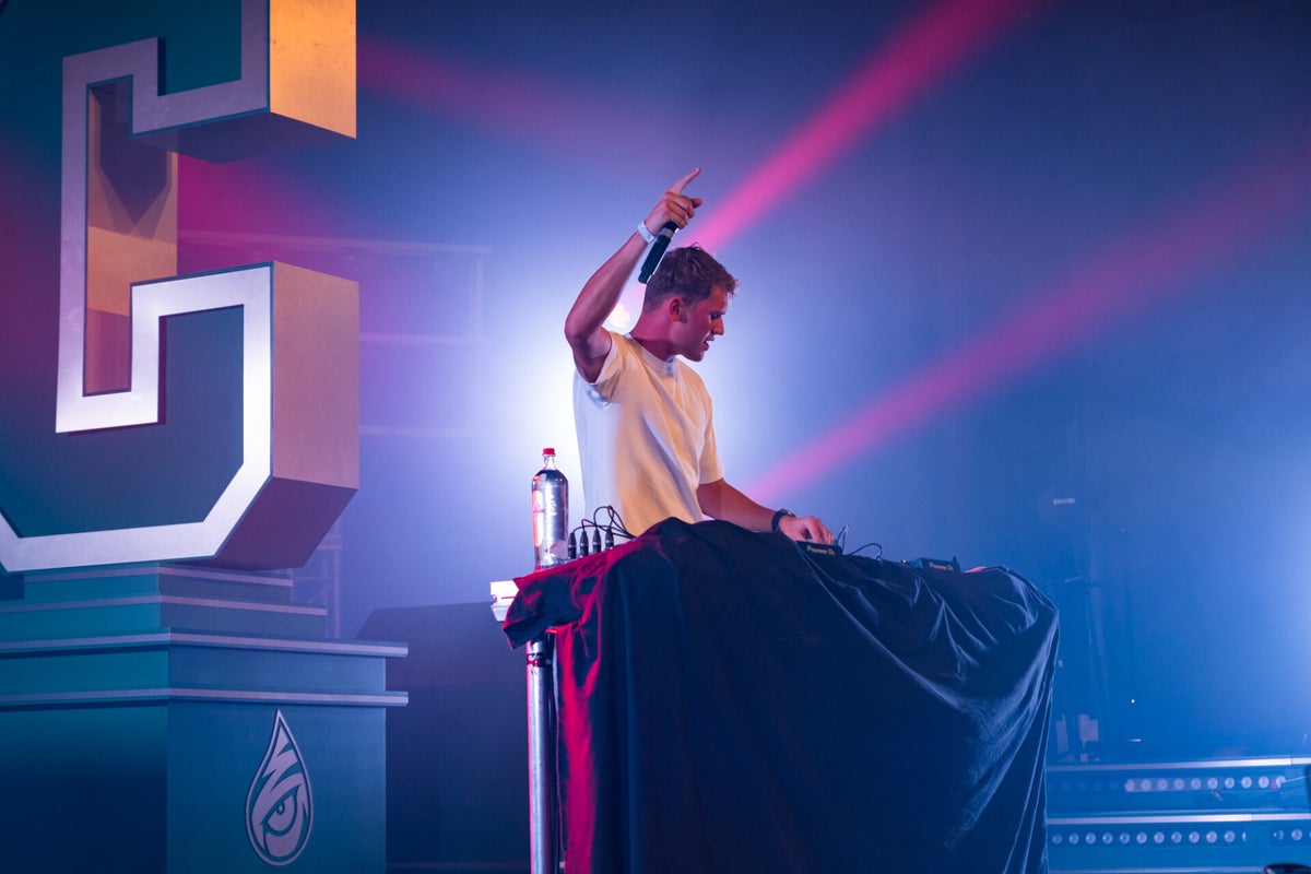 DJ Raul bookings
