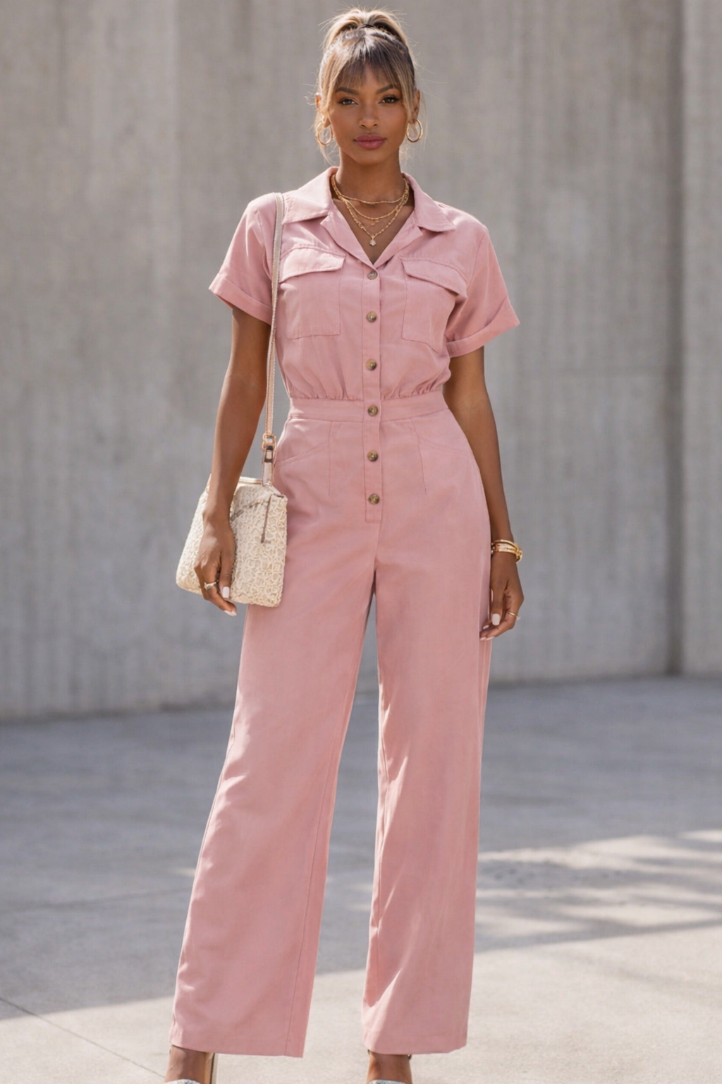 Chic Getailleerde Jumpsuit met Knopen – Oudroze