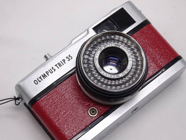 Olympus Trip 35 (Cherry Grainy)