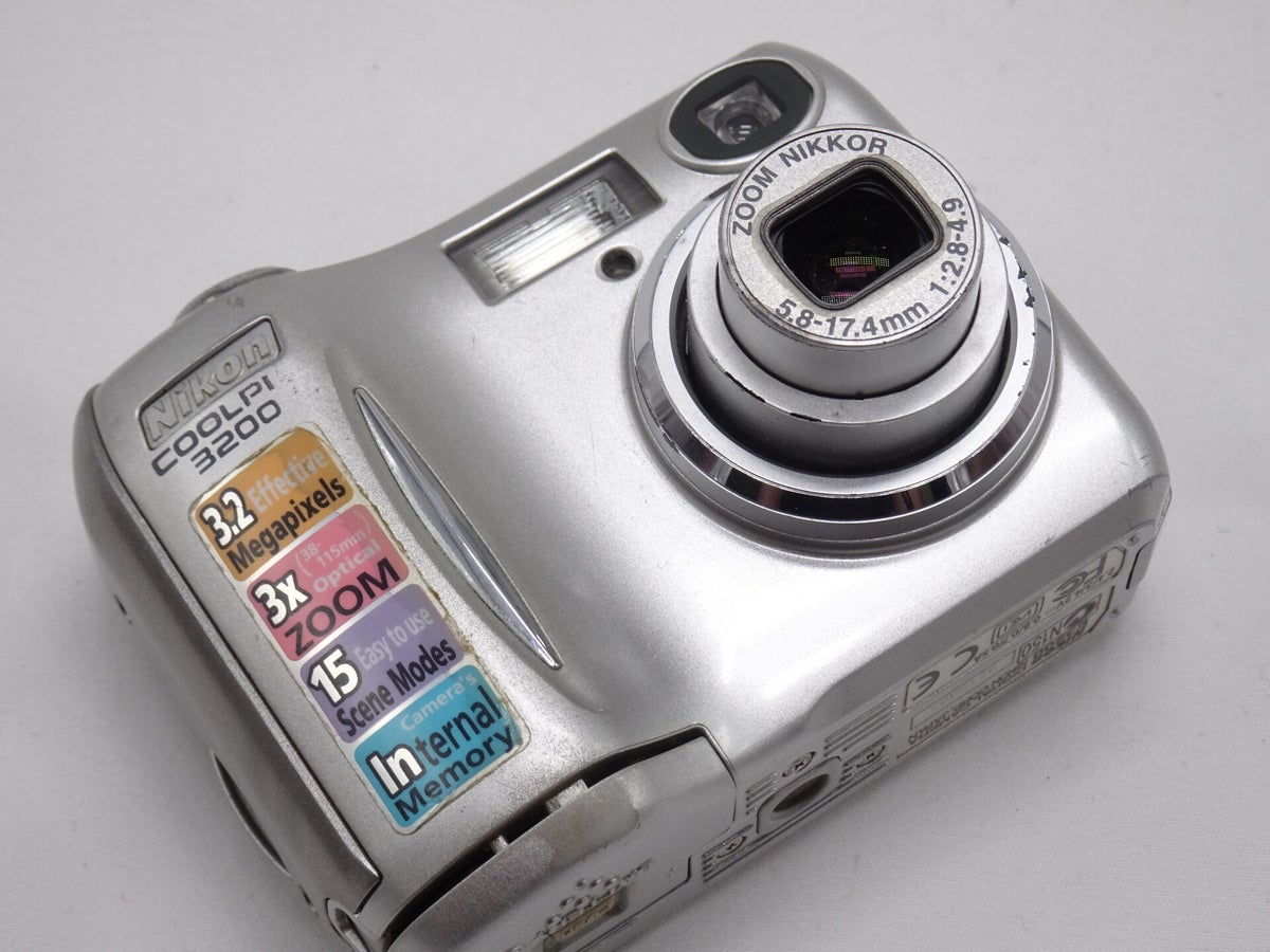 Nikon Coolpix Cameras Under 200 Dollars Nikon Coolpix 3200