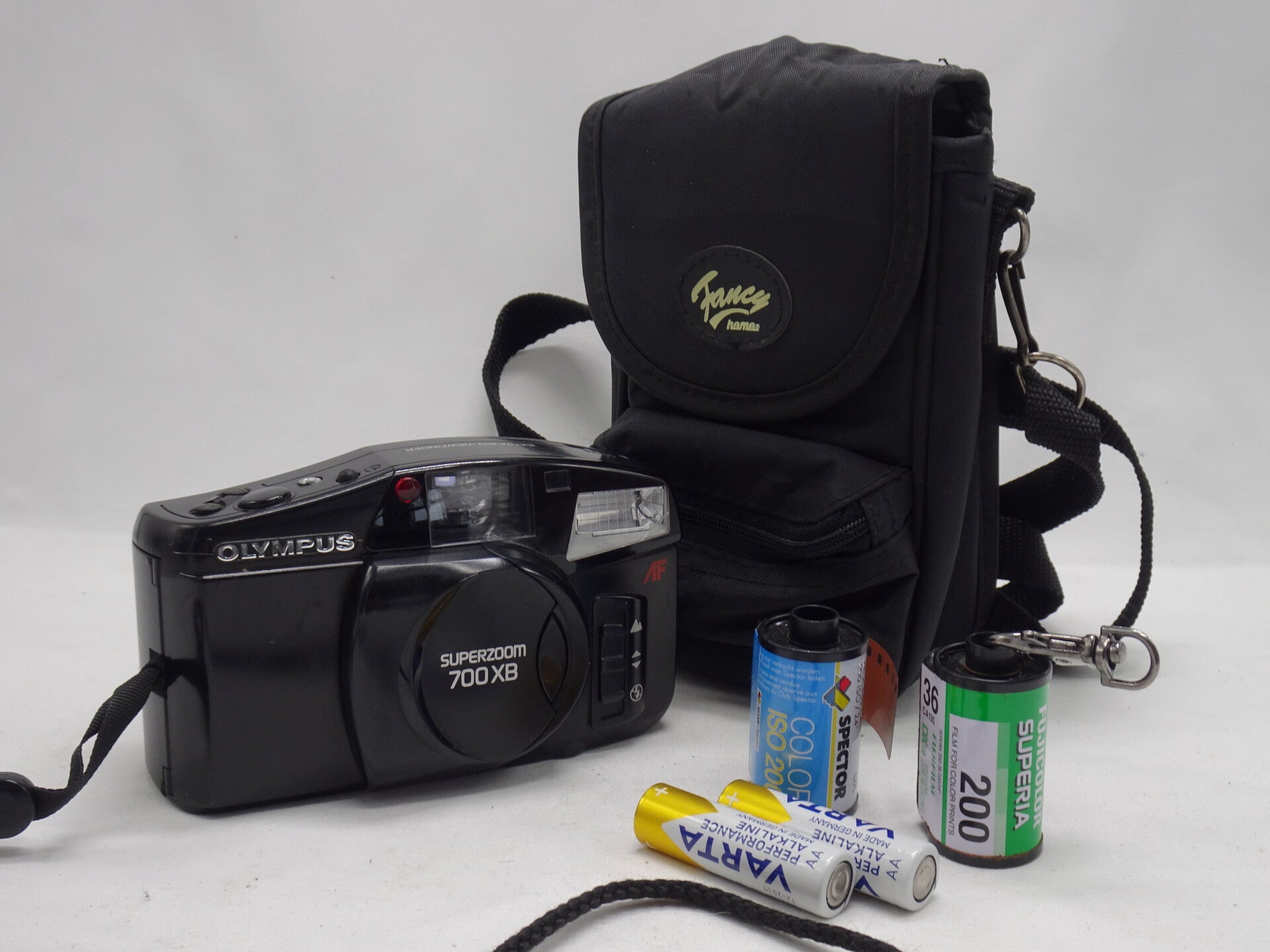 Olympus Superzoom 700XB starterpack