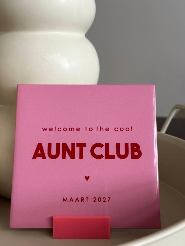 Welcome to the cool Aunt club