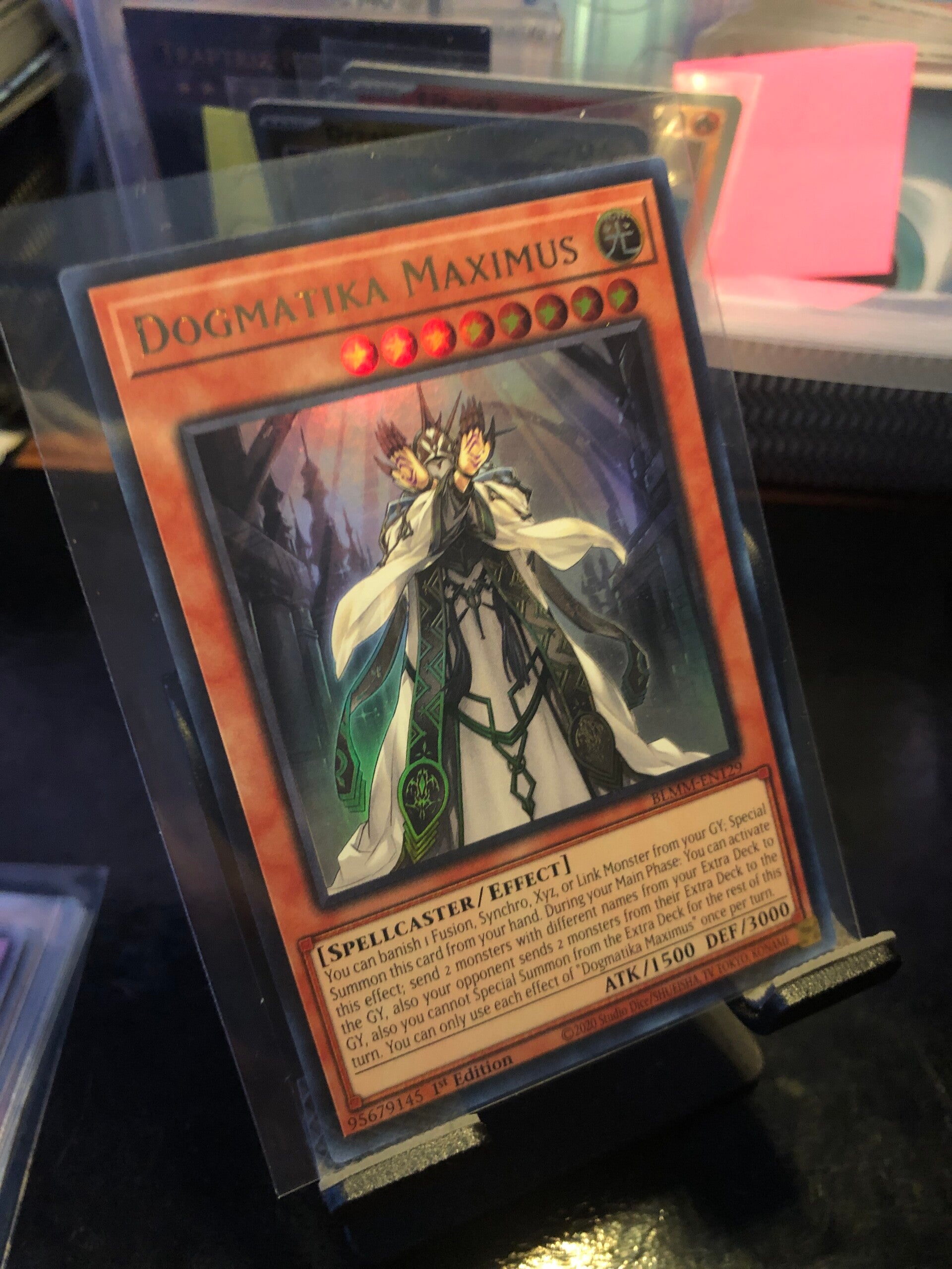 Yu-Gi-Oh! - Battles Of Legend: Monster Mayhem - Dogmatika Maximus - Ultra Rare - BLMM-EN129 - Monster/Effect Card