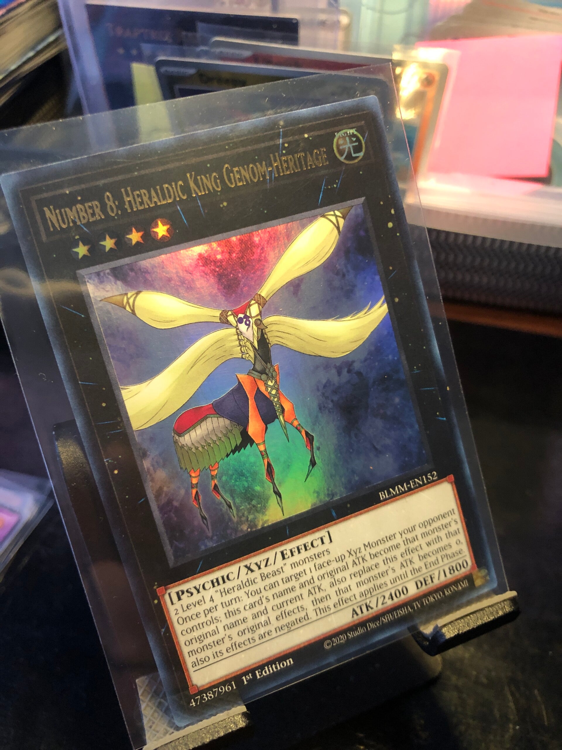 Yu-Gi-Oh! - Battles Of Legend: Monster Mayhem - Number 8: Heraldic King Genom-Heritage - Ultra Rare - BLMM-EN152 - Monster/Xyz/Effect Card