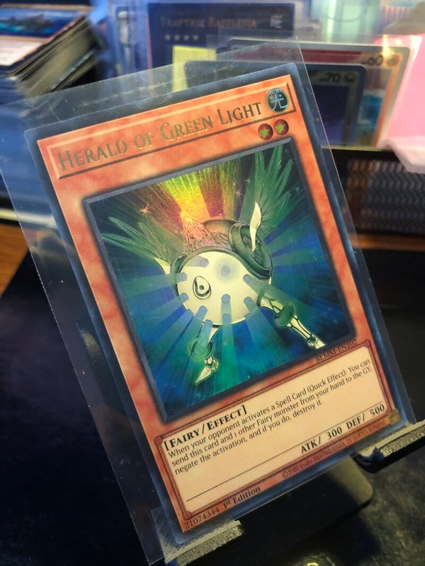 Yu-Gi-Oh! - Battles Of Legend: Monster Mayhem - Herald of the Green Light - Ultra Rare - BLMM-EN102 - Monster/Effect Card