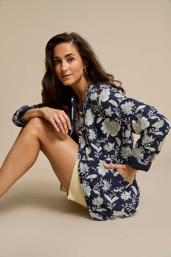 PP26 RED BUTTON 4947 QUILTED JKT PRINT