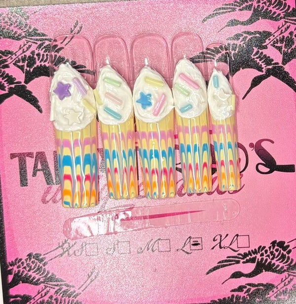 CUPCAKES N' SPRINKLES