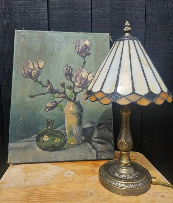 Tiffany lamp