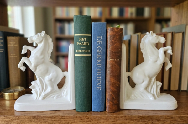 Boekensteunen paardjes