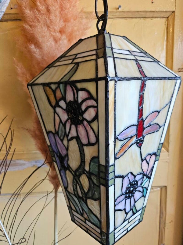 Tiffany lamp