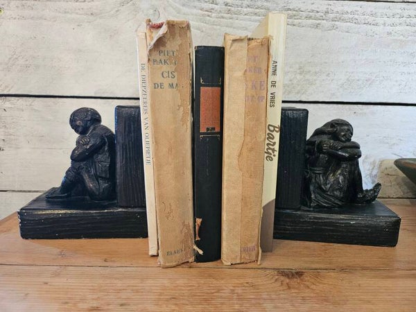 Henzo boekensteunen