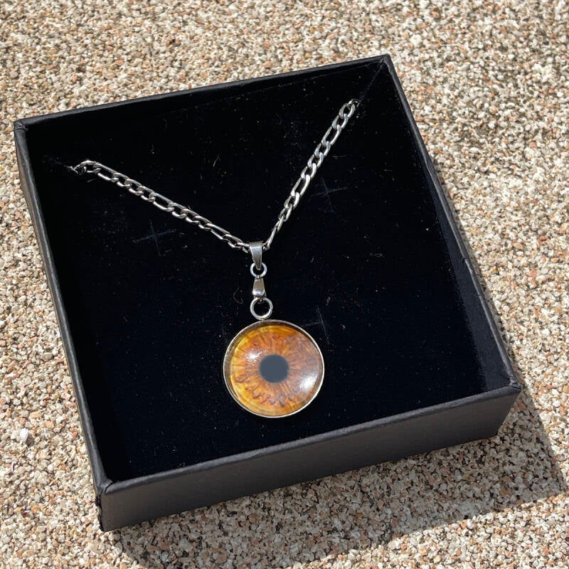 collier-1-iris-standard.jpg