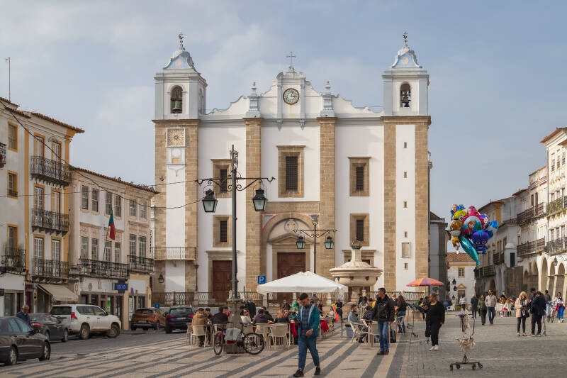 Praça do Giraldo, Évora