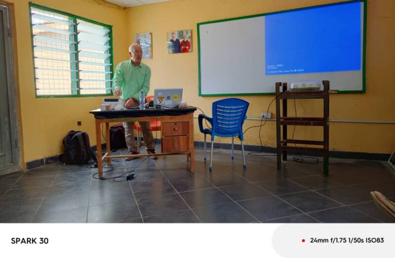 Xaver Mayr erklärt Grundbegriffen der Radiotechnik