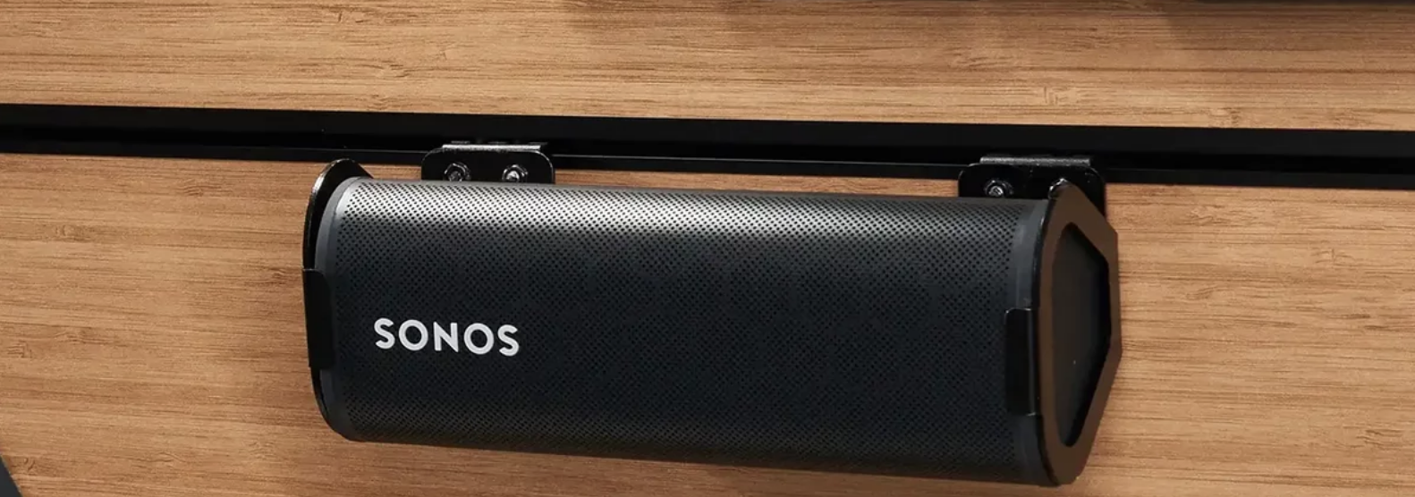 Enceinte Sonos intégrée dans l’intérieur du Hymer Venture S pour profiter de la musique en voyage