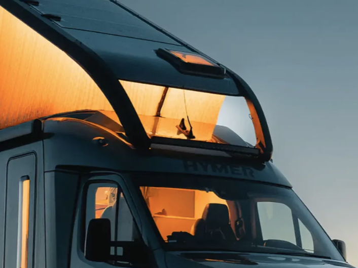 Hymer Venture S vu de l'extérieur, camping-car de luxe sur base Mercedes Sprinter 4x4