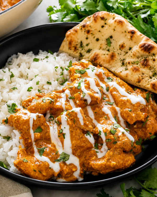 Chicken Korma, Rice & Garlic Naan