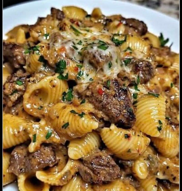 Creamy Paprika Beef Pasta (Serves 1)