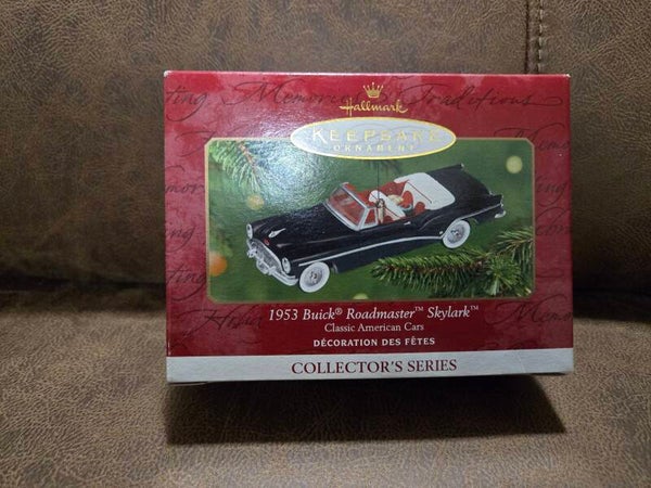 Hallmark ornament Classic American Cars 1953 Buick Roadmaster Skylark