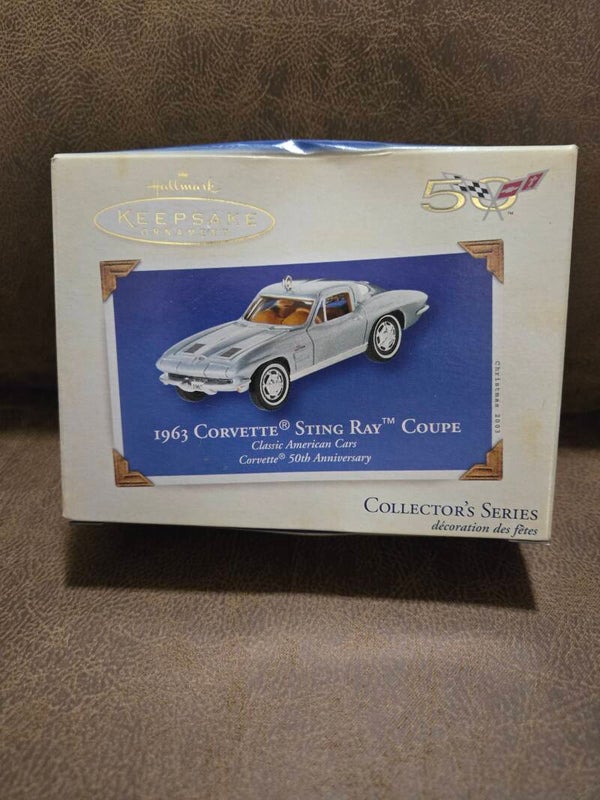 Hallmark ornament Classic American Cars 1963 Corvette Sting Ray