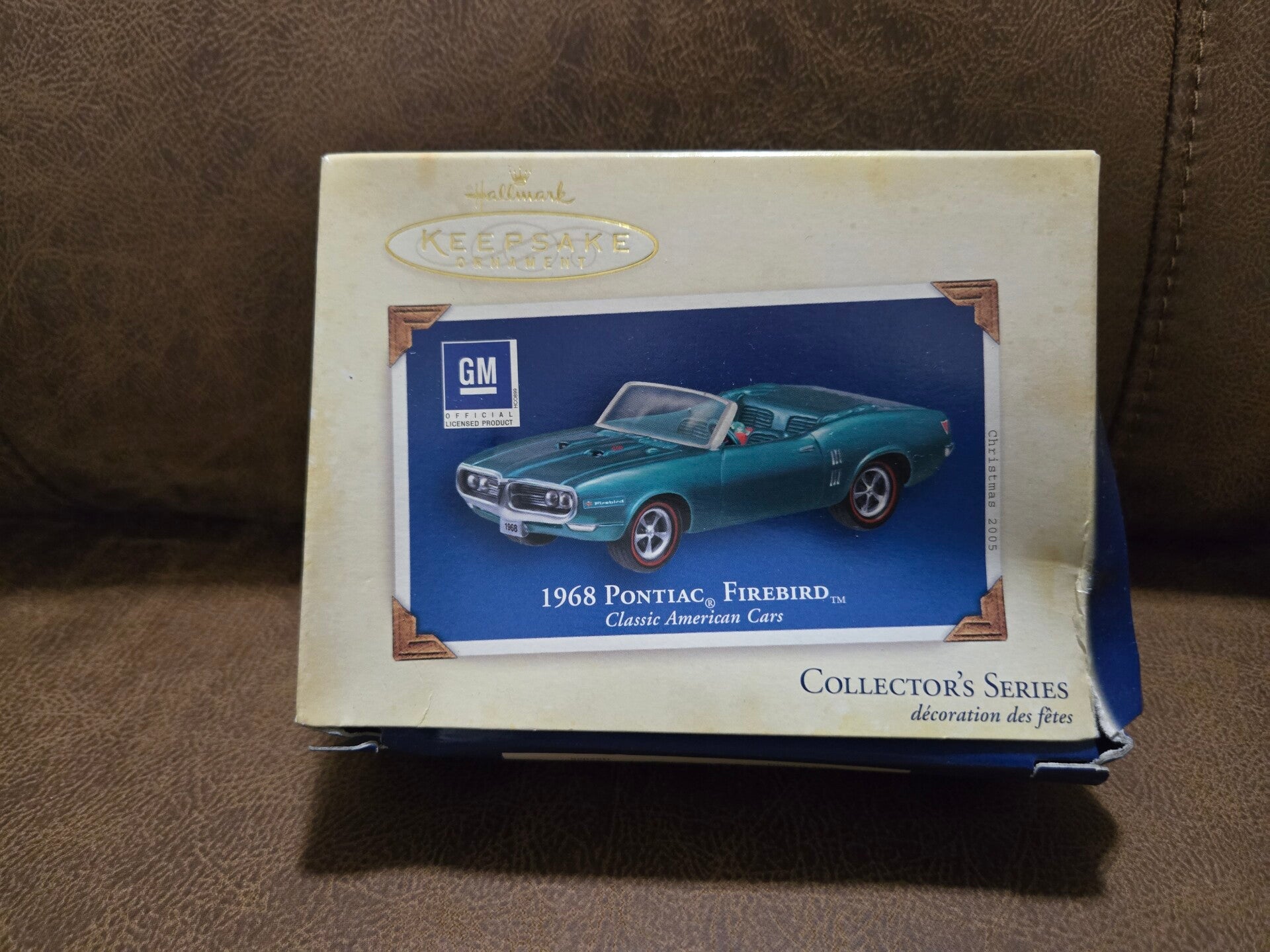 Hallmark ornament Classic American Cars 1968 Pontiac Firebird