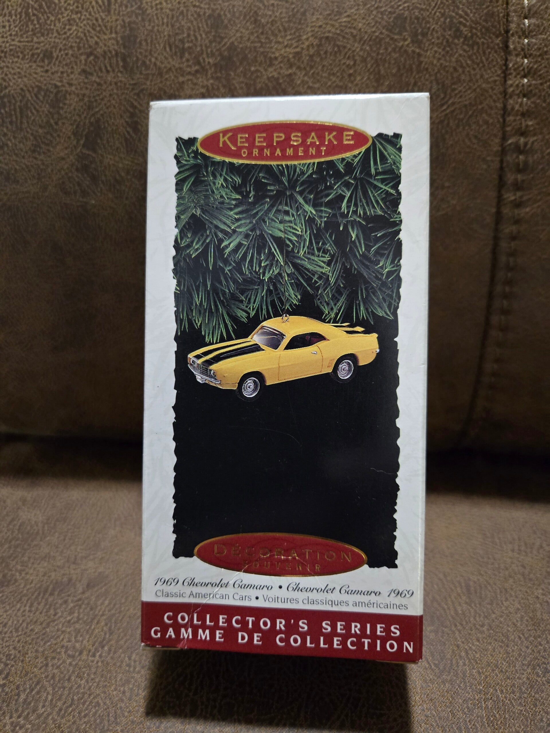 Hallmark ornament Classic American Cars 1969 Chevrolet Camaro