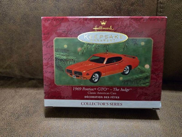 Hallmark ornament Classic American Cars 1969 Pontiac GTO The Judge