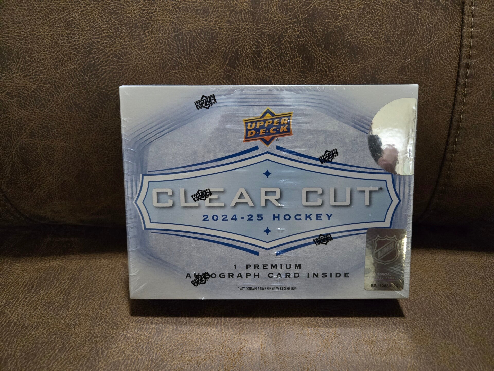 CLEAR CUT 2024-25 hockey premium 1 autograph card