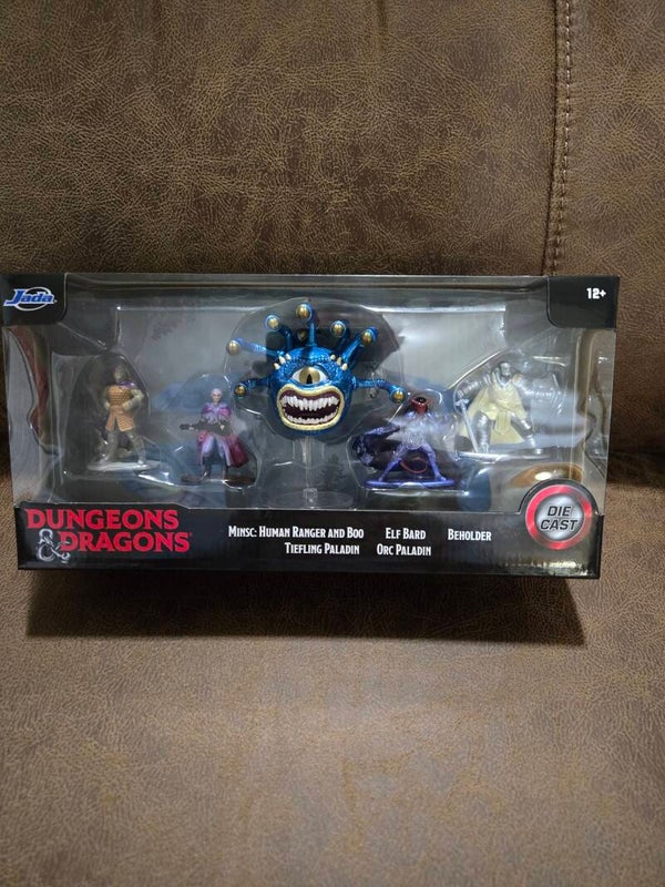 Dungeons and Dragons die-cast figures lot