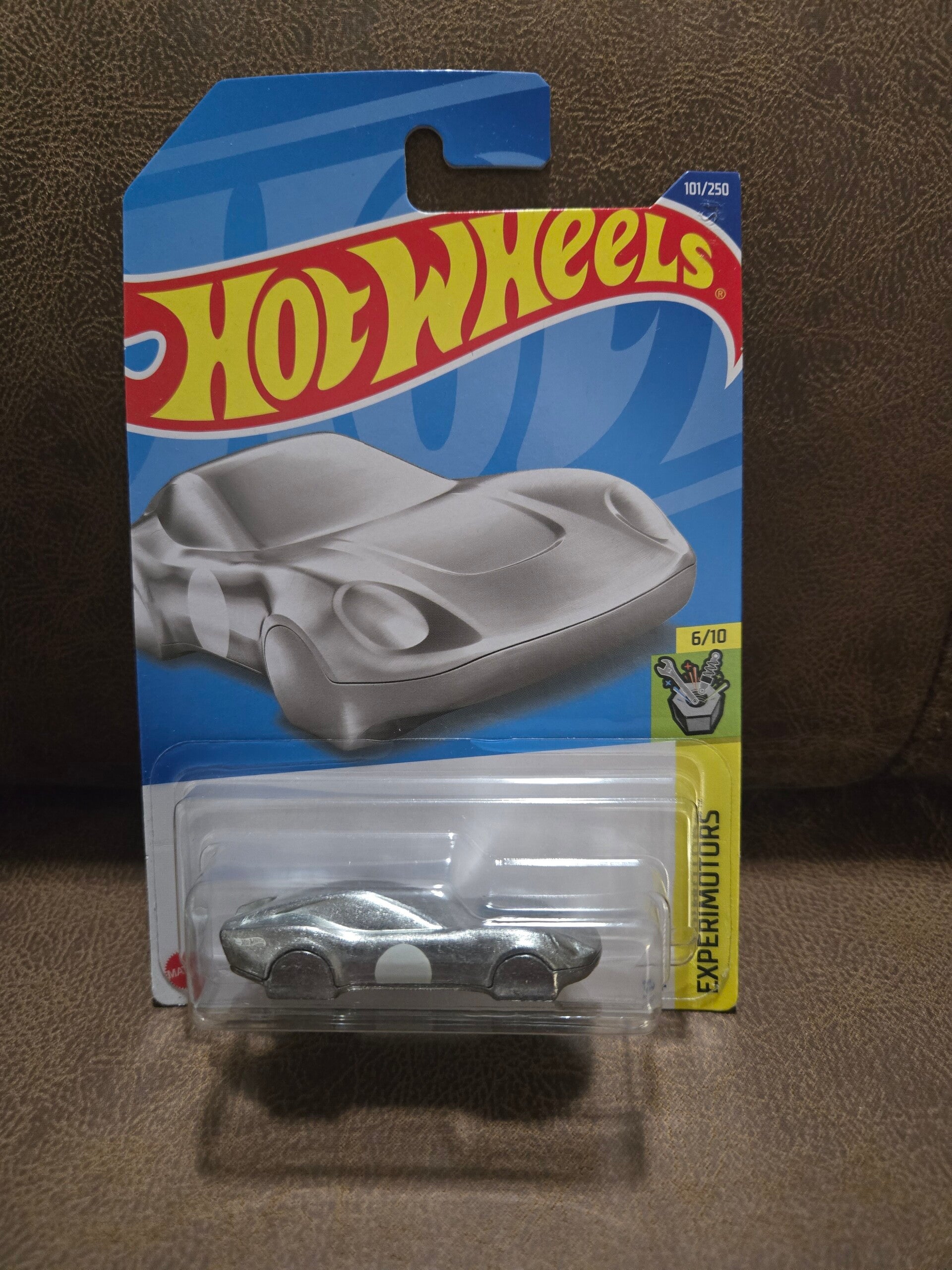 Hot Wheels diecast Coupe Clip Experimotors