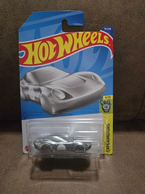 Hot Wheels diecast Coupe Clip Experimotors