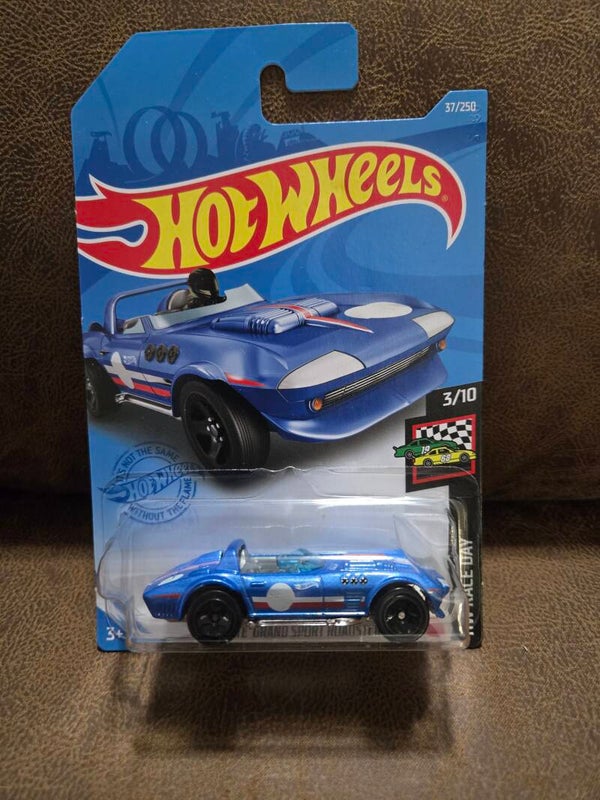 Hot Wheels diecast Corvette Grand Sport Roadster
