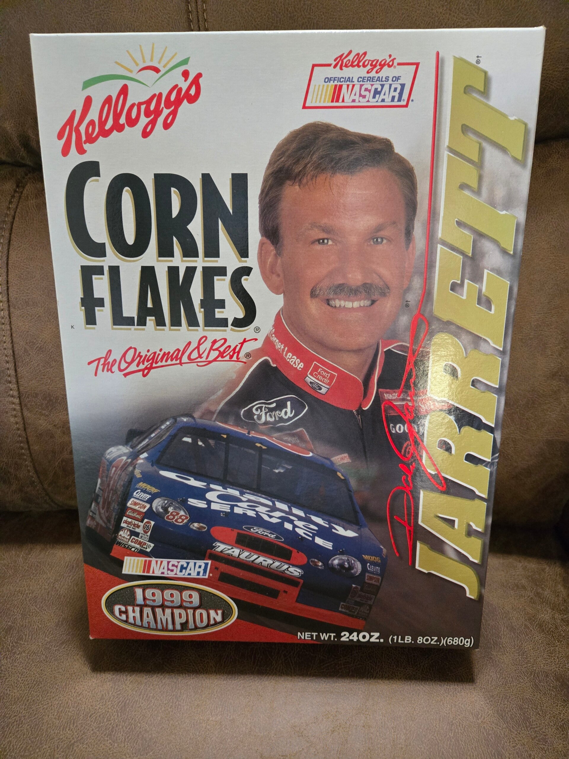 Kellogg's cereal box NASCAR Dale Jarrett 2001