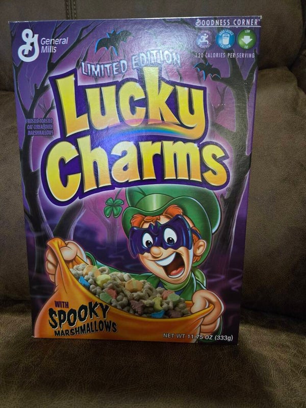 Lucky Charms halloween cereal box