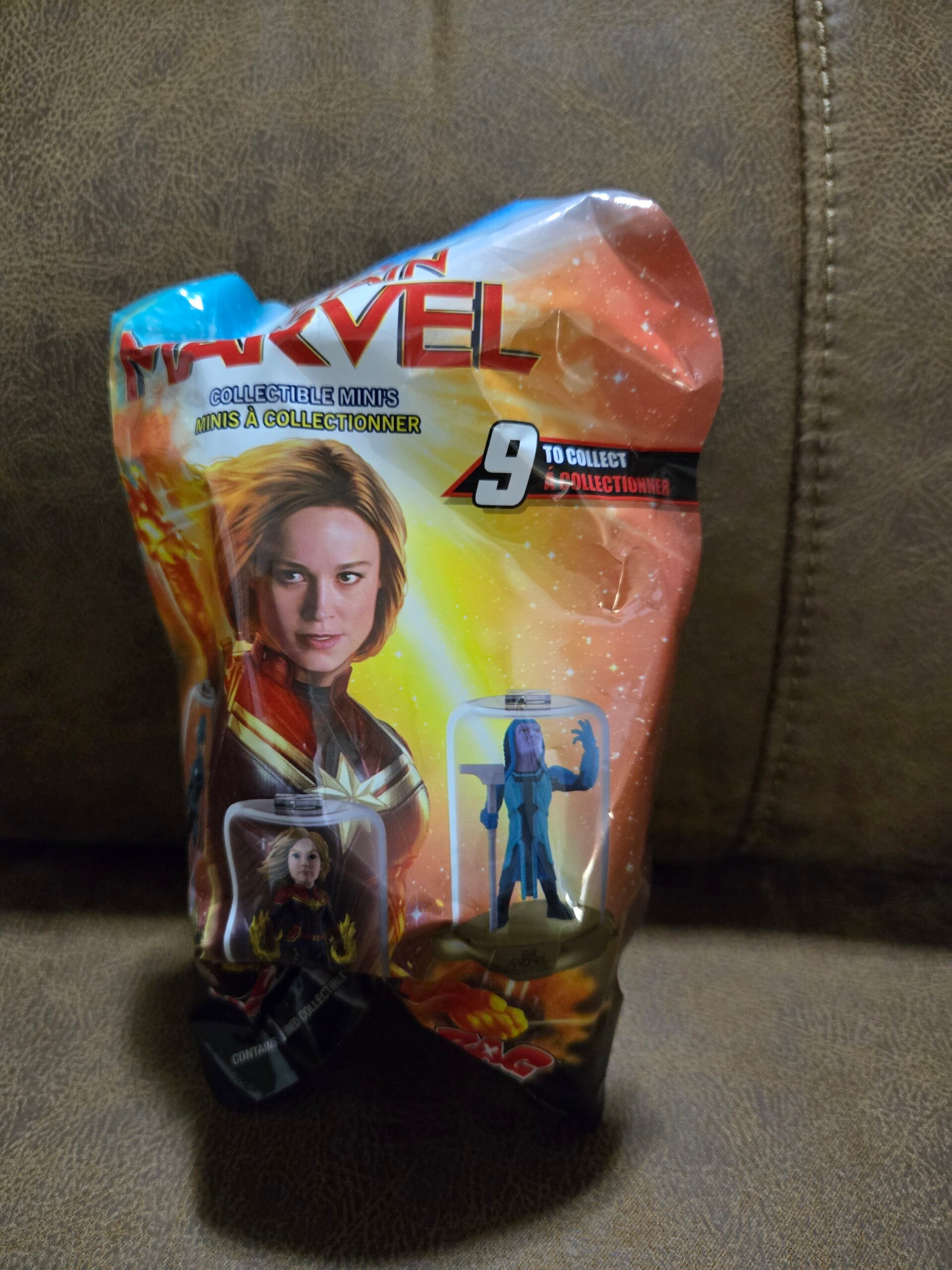 Domez Captain Marvel series 1 blind bag