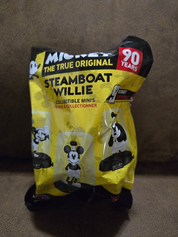 Mickey Mouse Steamboat Willie blind bag DOMEZ