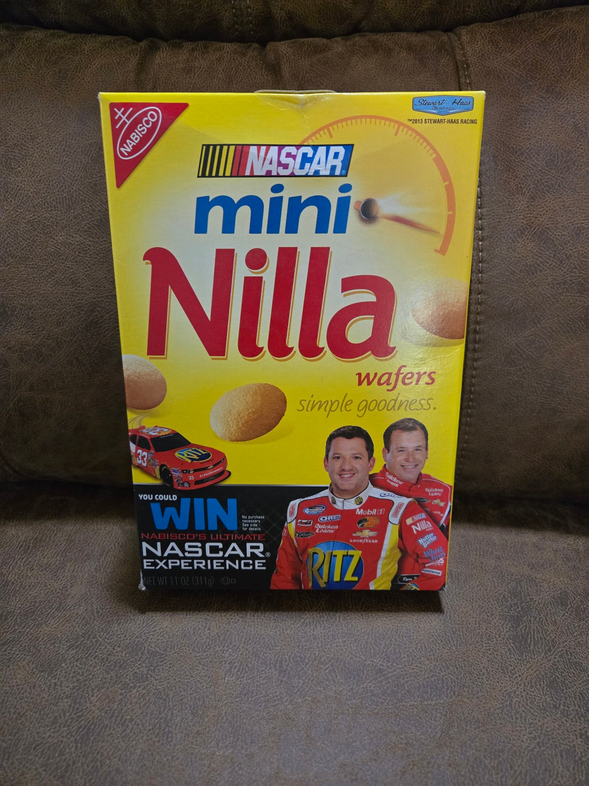 NASCAR mini Nilla wafers Tony Stewart Ryan Newman 2013