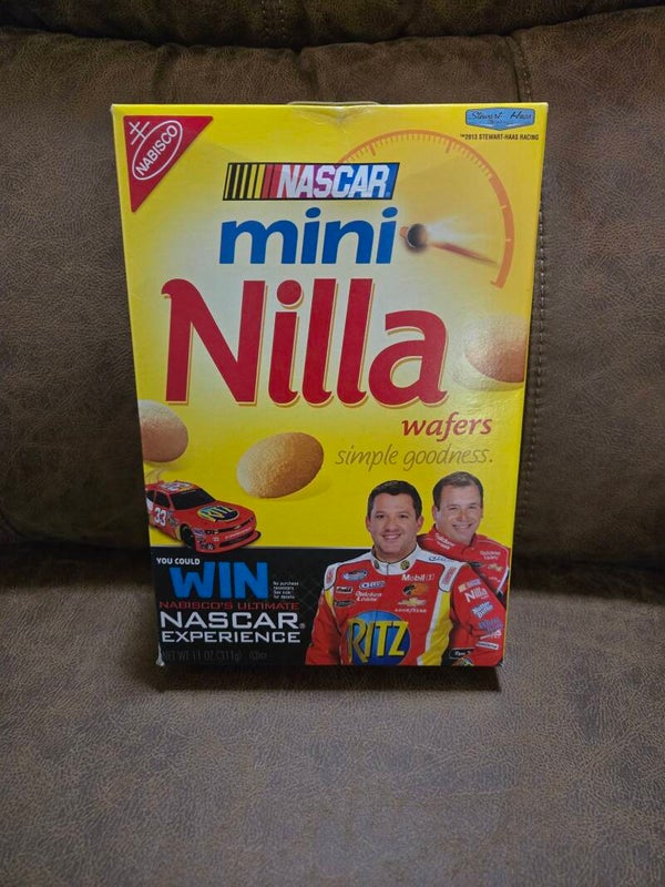 NASCAR mini Nilla wafers Tony Stewart Ryan Newman 2013