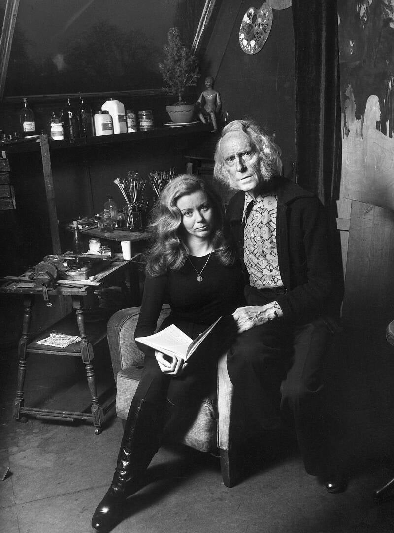 Sylvia en Carel Willink  in het atelier