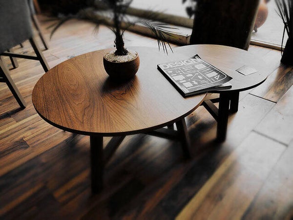 JUEGO DE MESAS YUK NOGAL