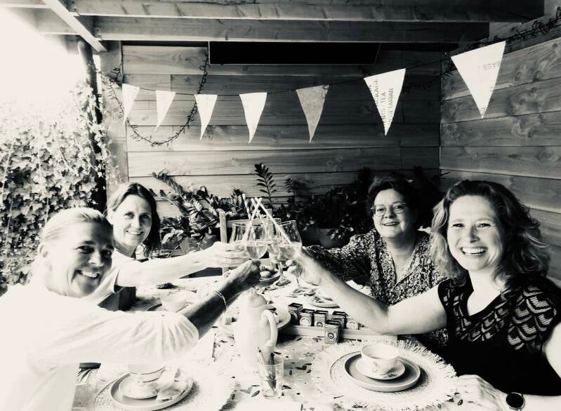 Een van mijn allereerste theeworkshops, vol plezier en ontdekkingen met een prachtige groep vrouwen.