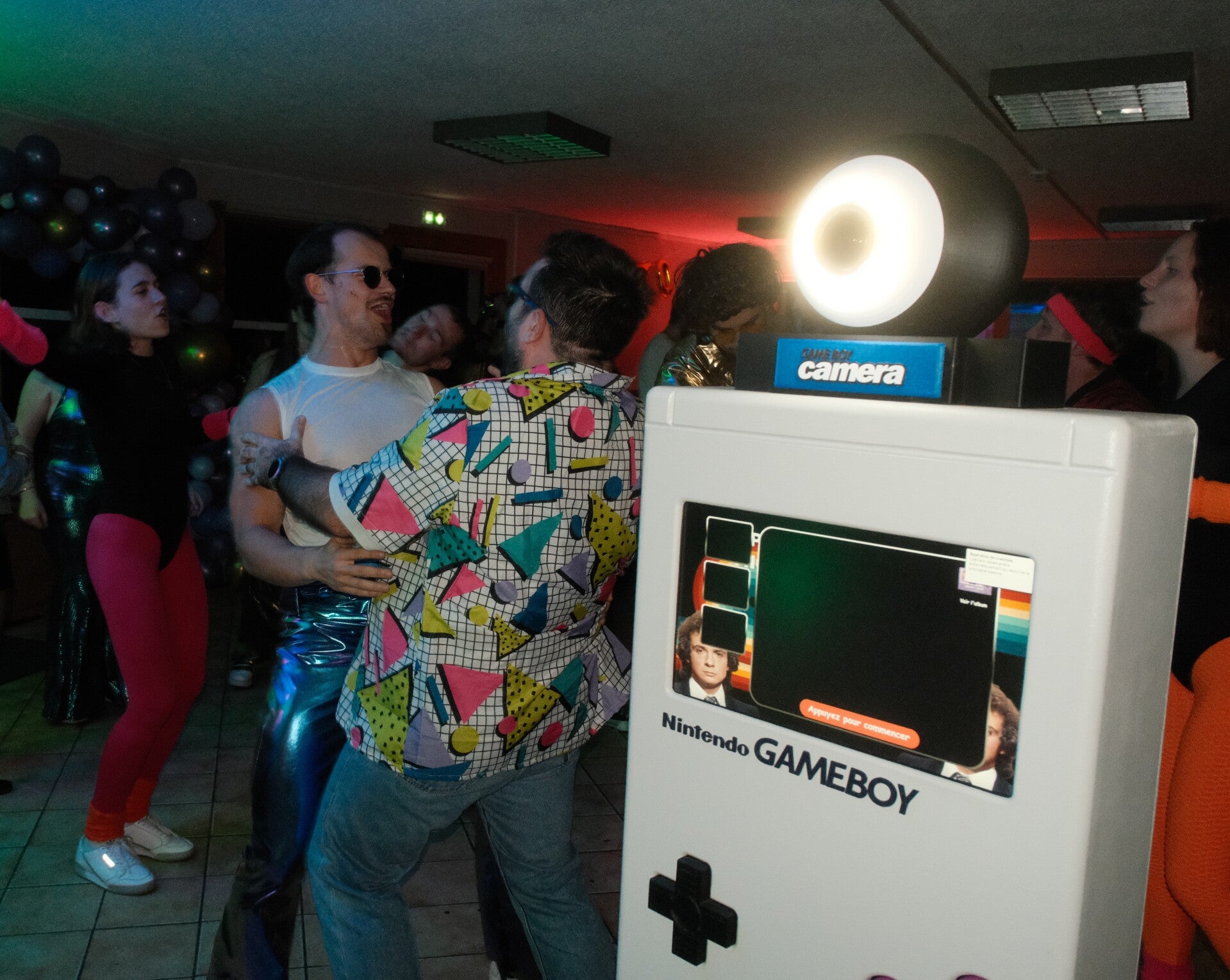 Gîte dédié aux Années 90 - Le 90's Village : Lieu totalement atypique et hors du temps.