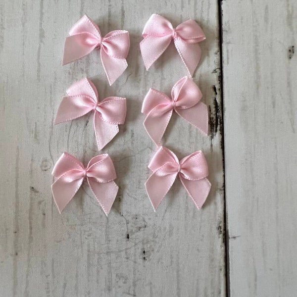 Schleife Midi – 2,4 x 2,4 cm