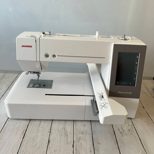 Janome Memory Craft 550E