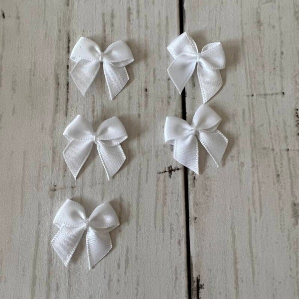 Schleife Midi – 2,4 x 2,4 cm